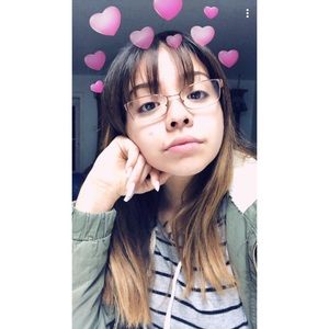 Meet your Posher, Desiree love